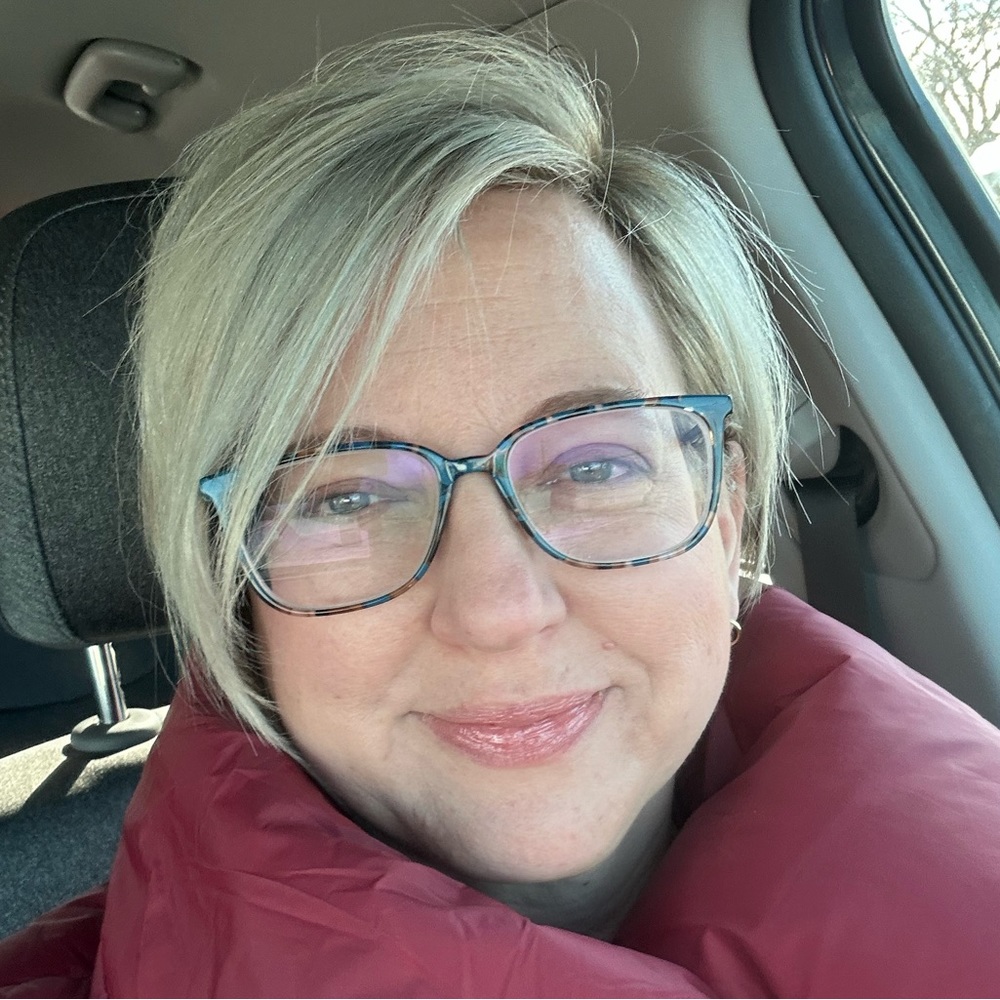 Meet your Posher, Kayla